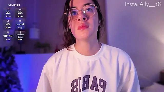 Snapshot of Ally_addams chatting on 02/19/25, 03:50 Ally addams online show from 02/19/25, 03:50