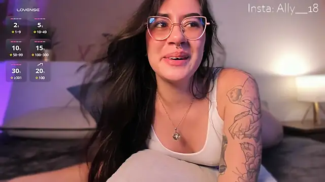 Snapshot of Ally_addams chatting on 03/06/25, 06:41 Ally addams online show from 03/06/25, 06:41