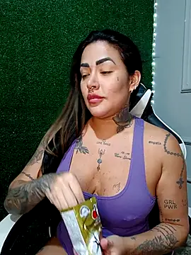 exquentadamay online show from 10/13/25, 06:41