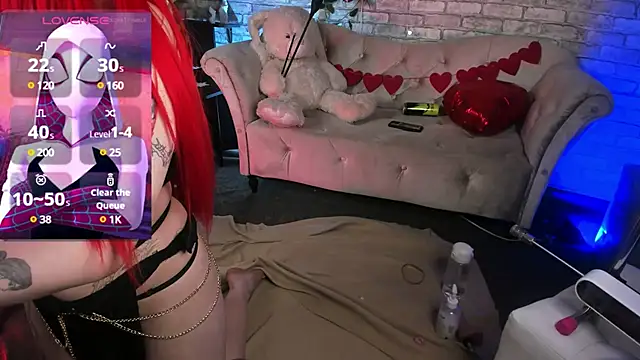 Snapshot of Alex_Howell chatting on 01/31/25, 08:43 Alex Howell online show from 01/31/25, 08:43