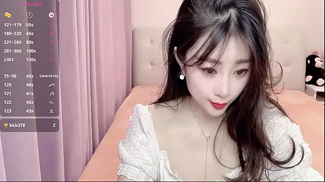 aisha123123 online show from 02/02/25, 02:17