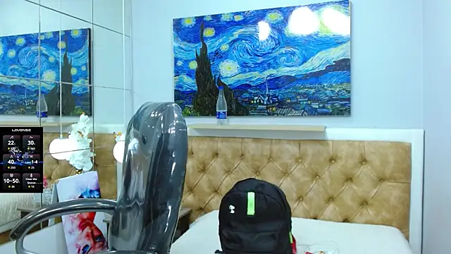 SkinnyBoy  online show from 10/10/25, 12:37