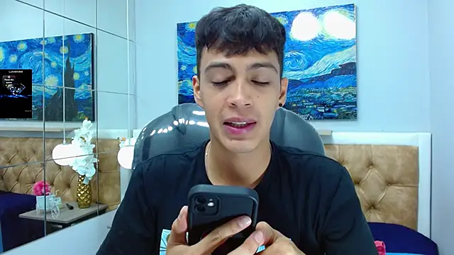 SkinnyBoy  online show from 10/13/25, 12:27