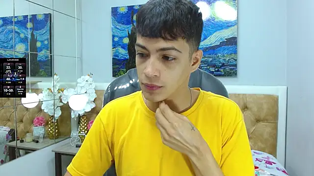 SkinnyBoy  online show from 11/06/25, 12:28