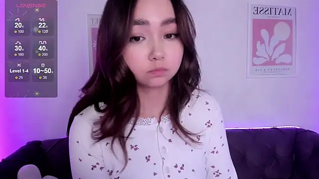 Snapshot of Fluffy_Rose chatting on 02/25/25, 11:41 Fluffy Rose online show from 02/25/25, 11:41