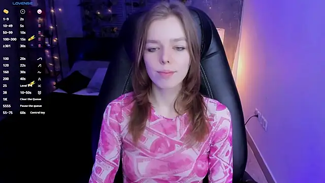 Tina Tayllor online show from 02/11/25, 12:27