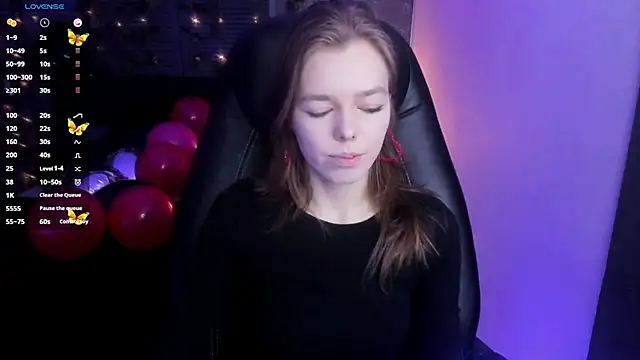 Tina Tayllor online show from 02/12/25, 04:11