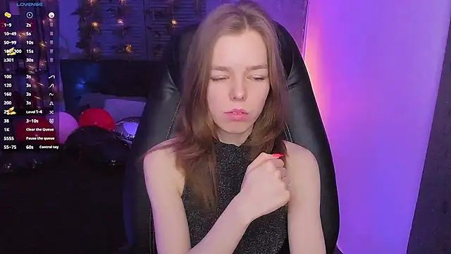Tina Tayllor online show from 03/04/25, 05:03
