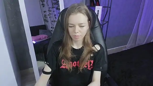 Tina Tayllor online show from 11/14/25, 06:28