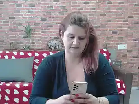 Snapshot of CoryMILF chatting on 03/19/25, 09:06 CoryMILF online show from 03/19/25, 09:06