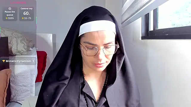 ClaraMariaMon online show from 10/11/25, 05:00