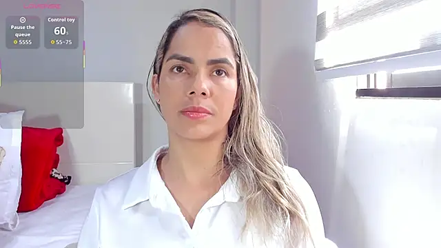 ClaraMariaMon online show from 10/19/25, 03:34