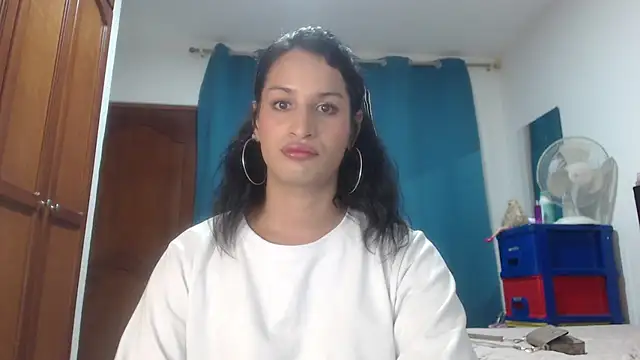 Snapshot of jennifer_ts chatting on 03/12/25, 10:39 jennifer ts online show from 03/12/25, 10:39