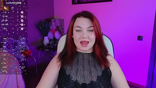 Snapshot of Lilumytrend chatting on 11/14/25, 05:11 Lilumytrend online show from 11/14/25, 05:11