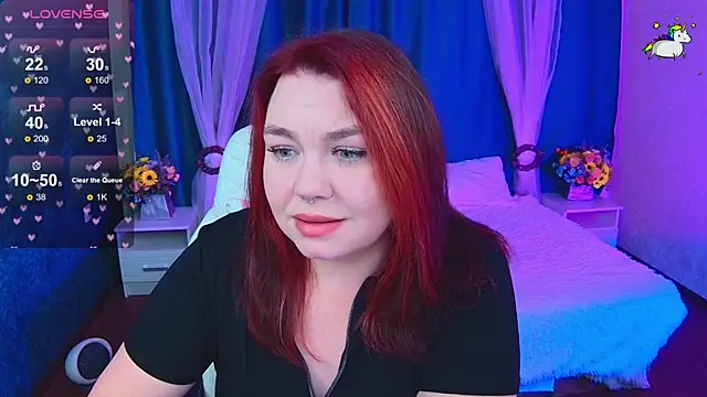 Snapshot of Lilumytrend chatting on 11/18/25, 12:20 Lilumytrend online show from 11/18/25, 12:20