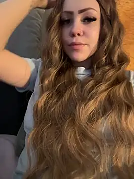 Snapshot of Highschoolpussy chatting on 01/28/25, 02:10 Highschoolpussy online show from 01/28/25, 02:10