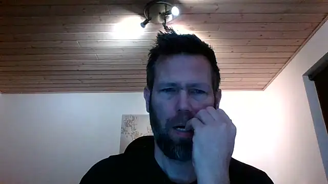 Snapshot of Gotta1 chatting on 12/28/24, 06:49 Gotta1 online show from 12/28/24, 06:49