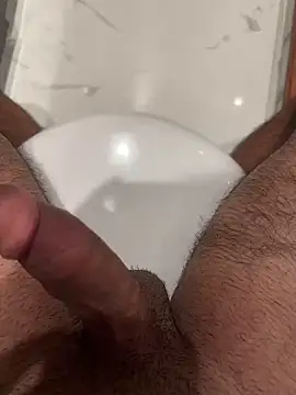 Snapshot of young1fucker chatting on 12/29/24, 12:34 young1fucker online show from 12/29/24, 12:34