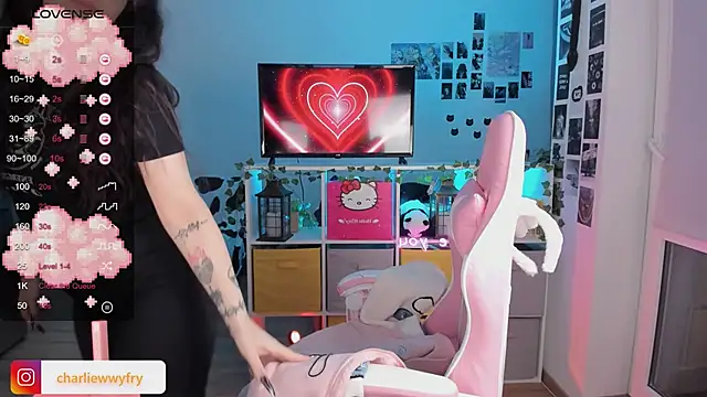 mollydoorsis1 online show from 02/07/25, 08:10