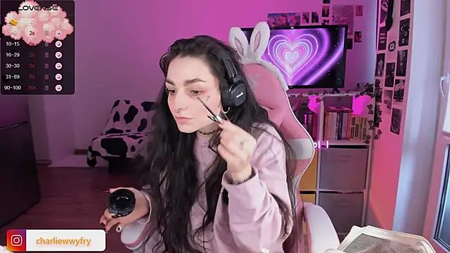 mollydoorsis1 online show from 02/08/25, 09:13