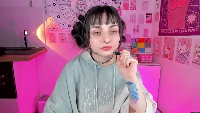 mollydoorsis1 online show from 03/06/25, 11:42