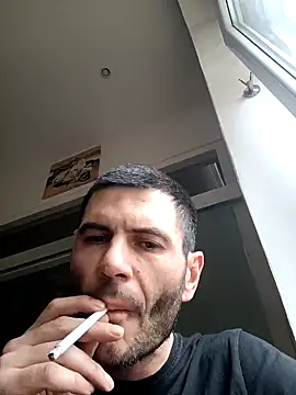 Snapshot of Gigolo4040 chatting on 01/05/25, 11:15 Gigolo4040 online show from 01/05/25, 11:15
