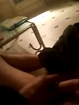 Snapshot of rush6983 chatting on 03/23/25, 04:05 rush6983 online show from 03/23/25, 04:05