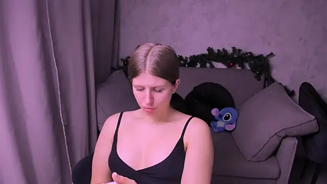 kirraa  online show from 01/03/25, 09:47