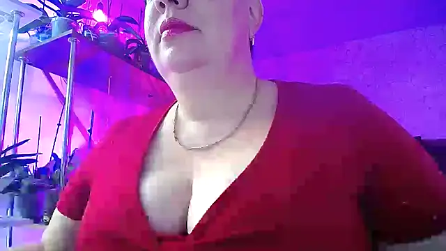 Snapshot of _Sweet_Woman chatting on 11/04/25, 05:28 Sweet Woman online show from 11/04/25, 05:28