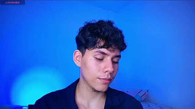 Snapshot of Naytoon__lex chatting on 11/24/25, 10:37 Naytoon lex online show from 11/24/25, 10:37