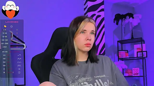 AliceSunday online show from 10/23/25, 02:00