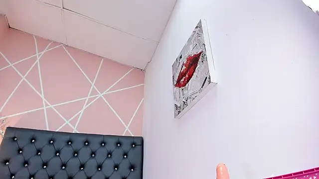 Miia Diiaz online show from 02/07/25, 07:06