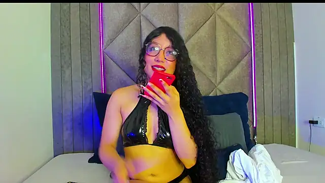 BriaConner  online show from 01/23/25, 02:44