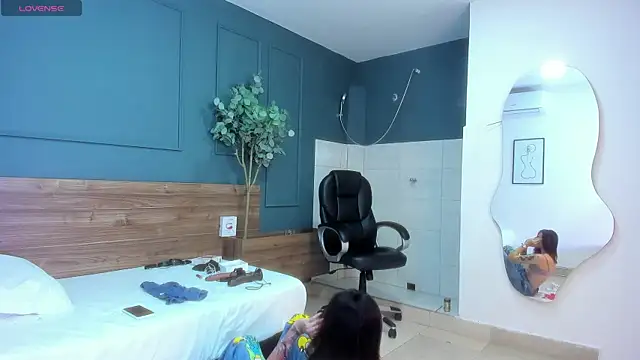 megan morgan01 online show from 03/18/25, 11:41