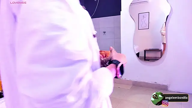 megan morgan01 online show from 11/22/25, 12:15