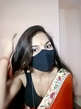 Snapshot of Bulbul_02 chatting on 01/05/25, 06:13 Bulbul 02 online show from 01/05/25, 06:13