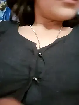 Snapshot of Bulbul_02 chatting on 02/16/25, 08:43 Bulbul 02 online show from 02/16/25, 08:43