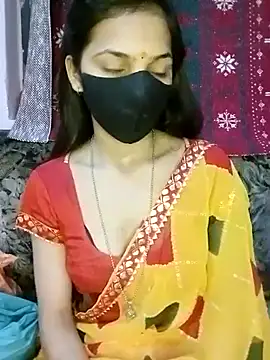 Snapshot of Bulbul_02 chatting on 03/04/25, 10:02 Bulbul 02 online show from 03/04/25, 10:02