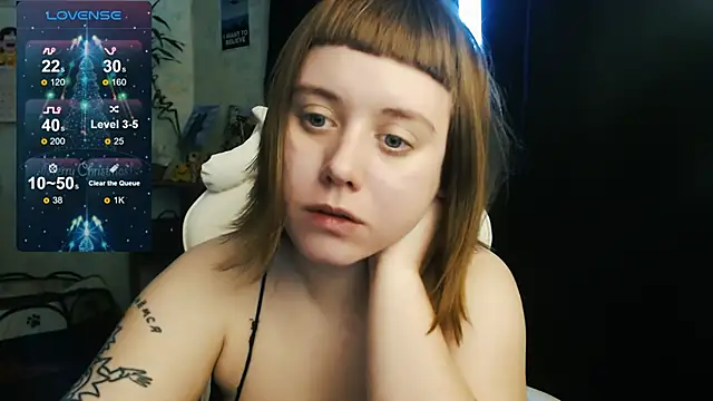Snapshot of June_shy0 chatting on 12/11/24, 08:36 June shy0 online show from 12/11/24, 08:36