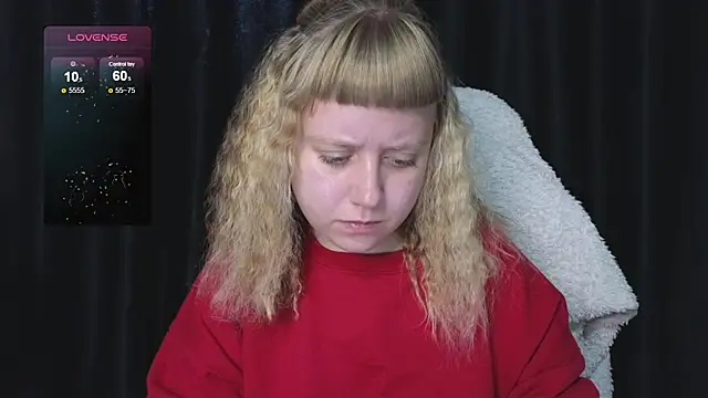 Snapshot of June_shy0 chatting on 09/12/25, 06:35 June shy0 online show from 09/12/25, 06:35