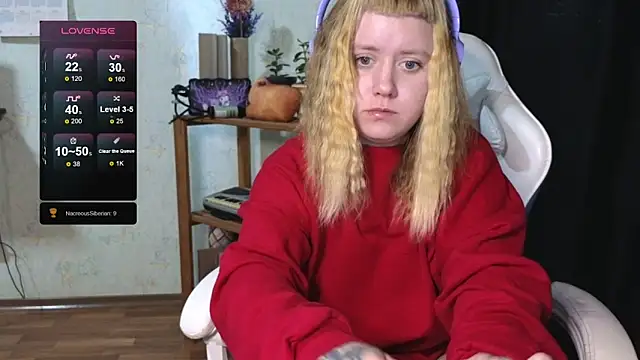 Snapshot of June_shy0 chatting on 10/08/25, 07:06 June shy0 online show from 10/08/25, 07:06