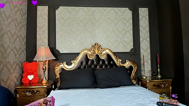 NahomiAcosta online show from 11/21/25, 08:29