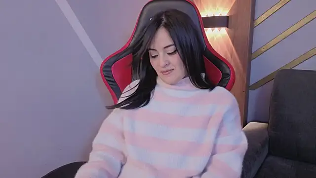 Snapshot of Emma_gatess chatting on 09/09/25, 12:05 Emma gatess online show from 09/09/25, 12:05