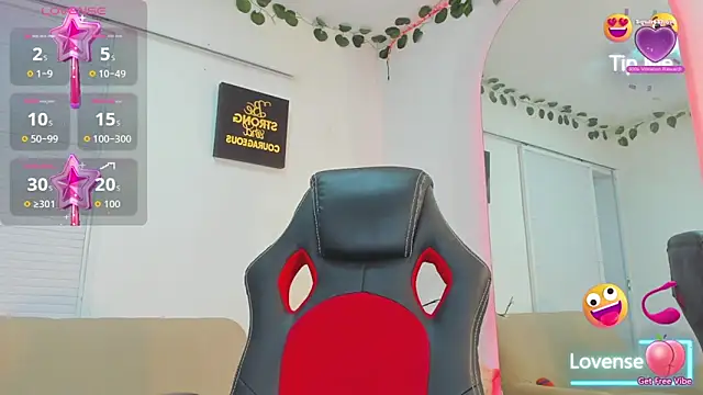 Snapshot of ryan_carter08 chatting on 10/18/25, 02:25 ryan carter08 online show from 10/18/25, 02:25