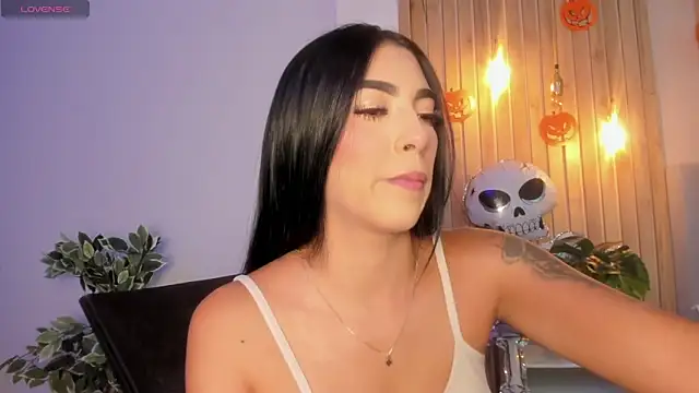 AriRobert  online show from 10/17/25, 03:53