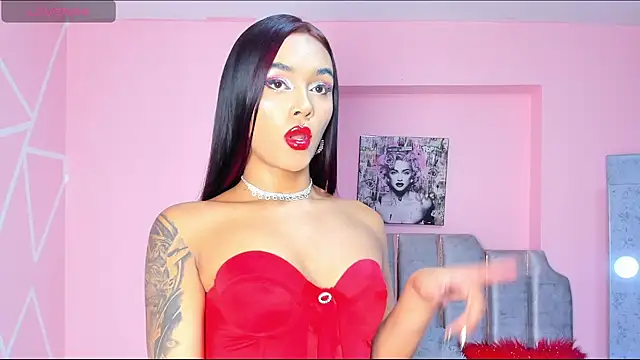 Snapshot of karol_noa chatting on 02/15/25, 03:42 karol noa online show from 02/15/25, 03:42