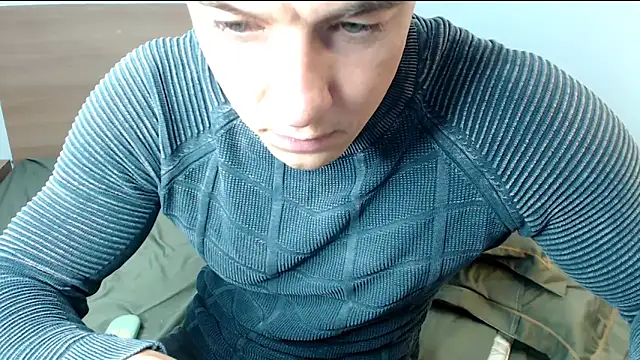 Snapshot of heilgarbest chatting on 10/06/25, 04:10 heilgarbest online show from 10/06/25, 04:10