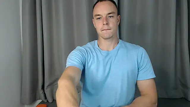 Snapshot of heilgarbest chatting on 11/18/25, 10:09 heilgarbest online show from 11/18/25, 10:09