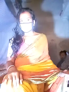 Snapshot of Greenchilli17 chatting on 02/19/25, 01:40 Greenchilli17 online show from 02/19/25, 01:40