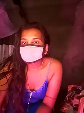 Snapshot of Greenchilli17 chatting on 02/19/25, 09:06 Greenchilli17 online show from 02/19/25, 09:06